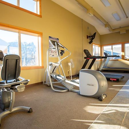 Renovated Condo, 2Br, 2Ba, Heated Pool, 3 Hot Tubs, Pets Welcome! Canmore Exterior photo